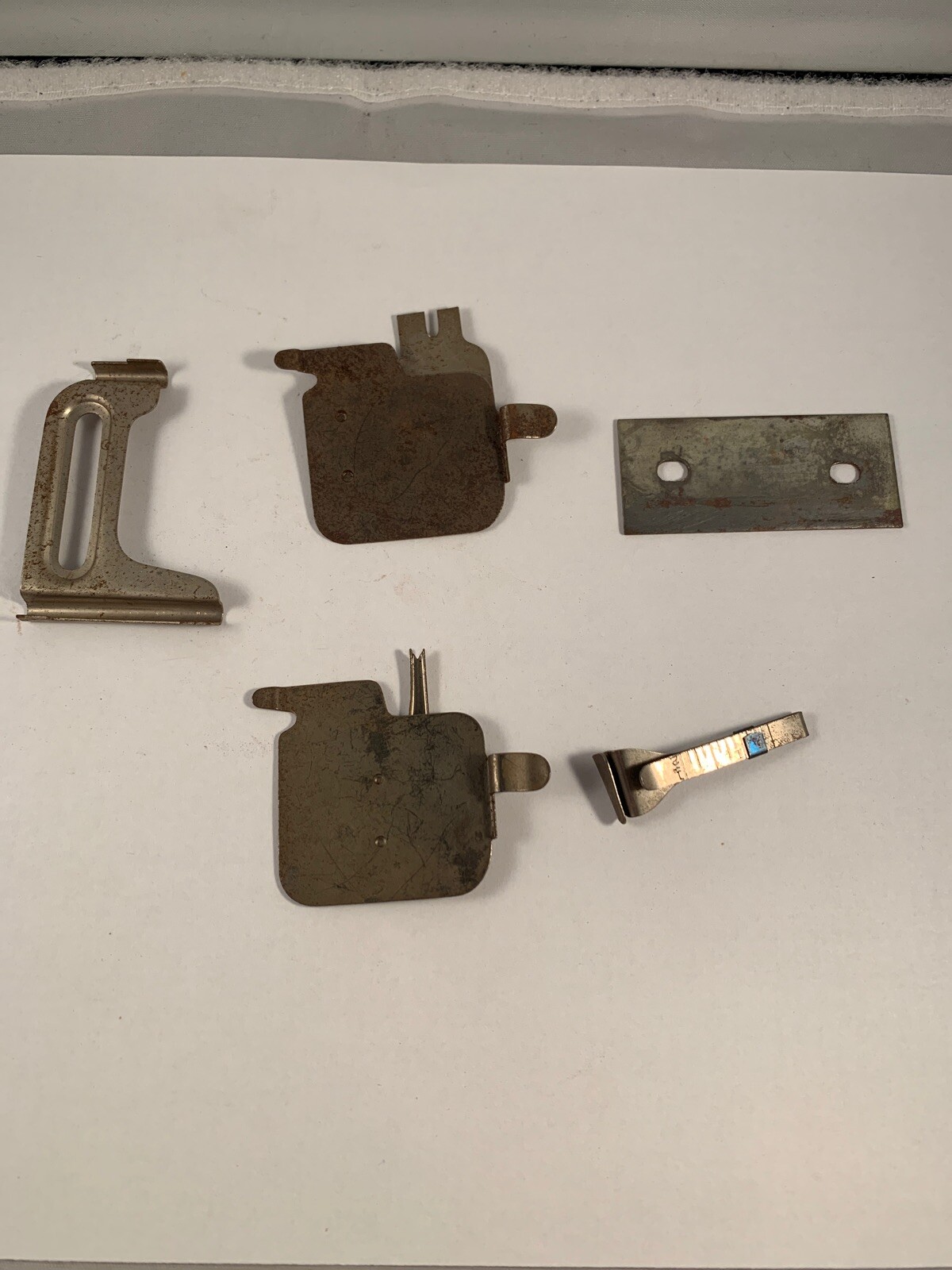Sewing Machine Plate Lot Throat Needle 5 Pieces-image
