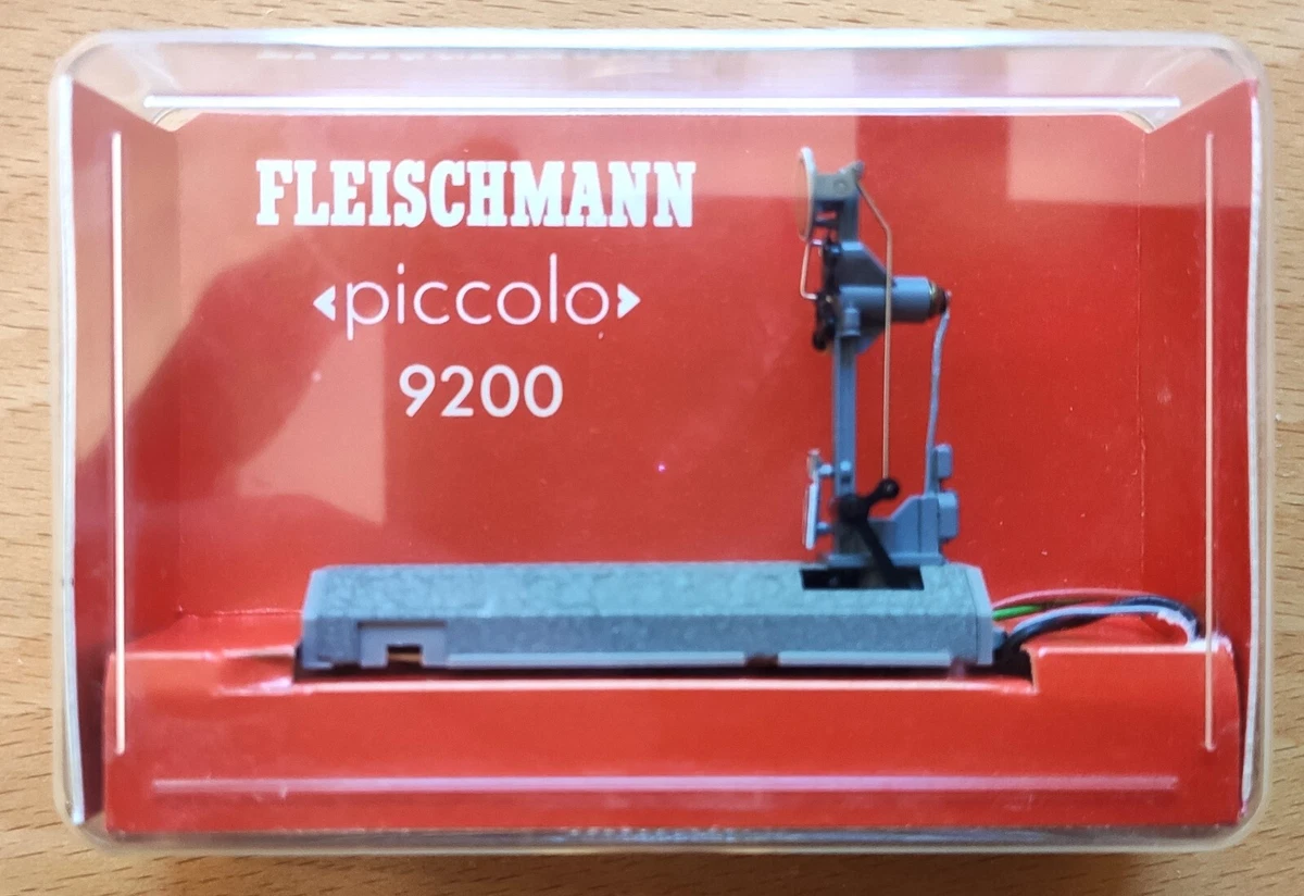 2 Fleischmann Formsignal Signal Ampel Spur N 9200 9201 (Gebraucht) in für CHF 15.9 - mit