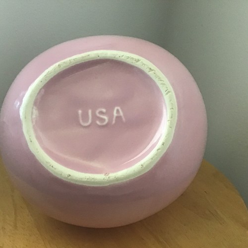 Vintage Pottery 2 QT Ball Pitcher w/Ice Lip in Pastel Pink Made in USA - Picture 4 of 5