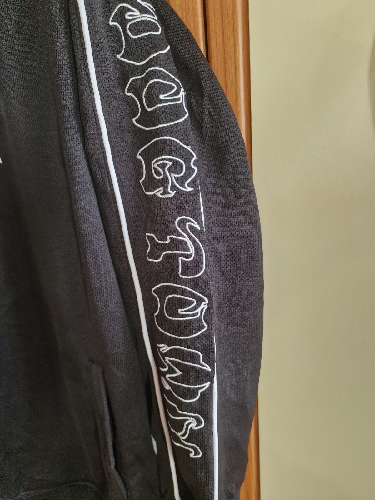 Dogtown Black Dragon, Black Jacket