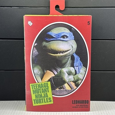 NECA Teenage Mutant Ninja Turtles 1990 Movie ULTIMATE LEONARDO 35th Anniversary