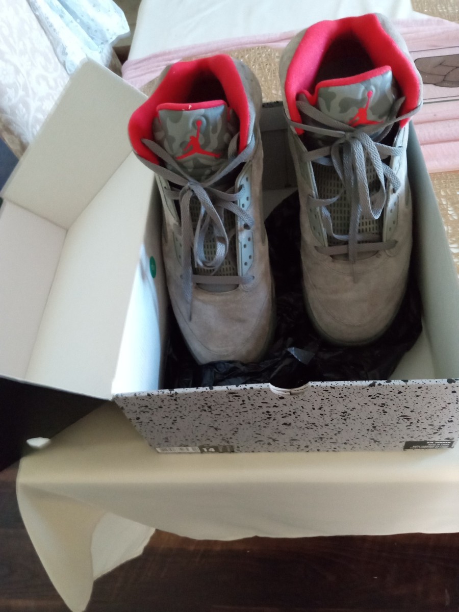 Retro 5 Dark Stucco Camo University Red Size 14 Pre-owned,2017, OG