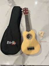 Everjoys Beginner's Ukulele w/ Case