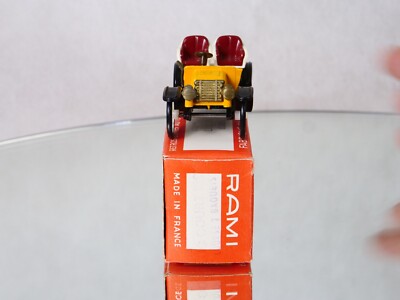Rami by J.M.K n° 31 Luc Court course 2 baquets 1901 jamais joué en boite 1/43