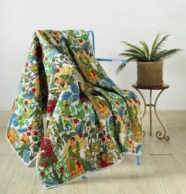 Vintage Kantha Quilt Überwurf Indische Blumen Handarbeit Tagesdecke 100% Seid...