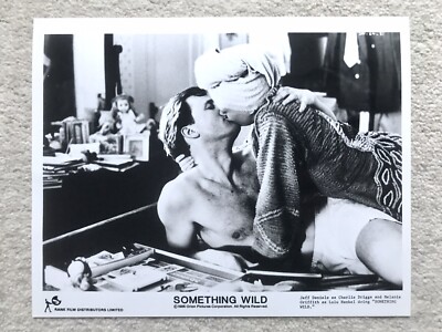 SOMETHING WILD Original 86 KISS Film Film Foto 3 MELANIE GRIFFITH JEFF DANIELS