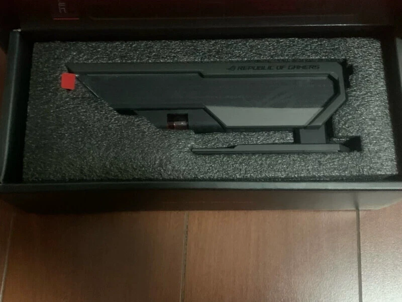 NEW Asus Rog HerculX Graphics Card Holder XH01 - Image 4 of 4