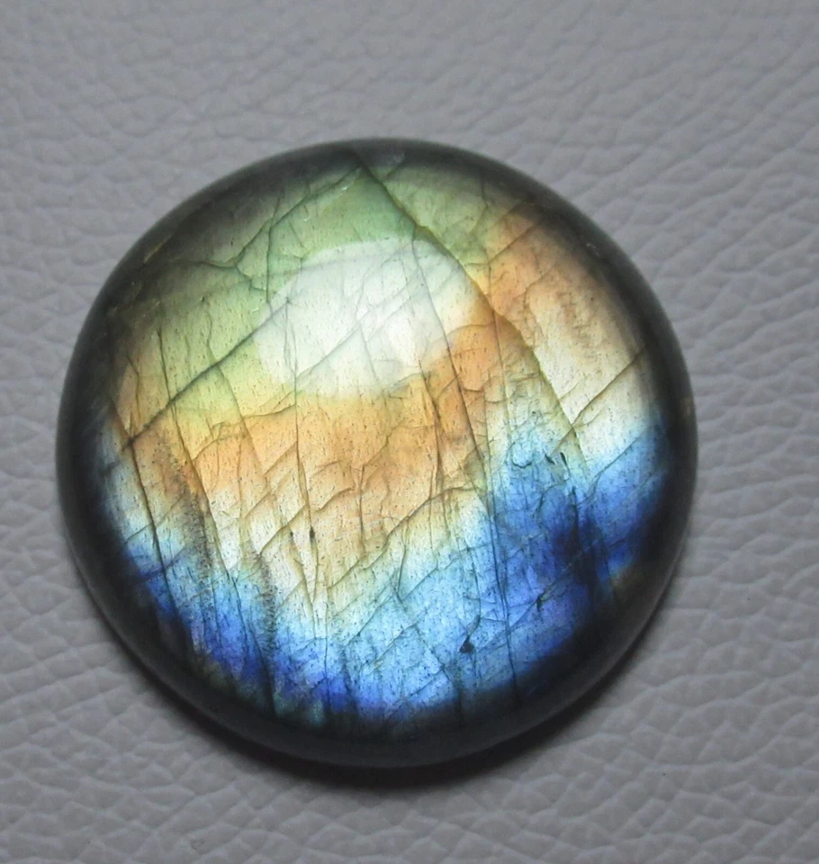 Natural Labradorite Round Cabochon 130.50 Cts Smooth Gemstone Cabochon J 4195 - Image 3 of 4