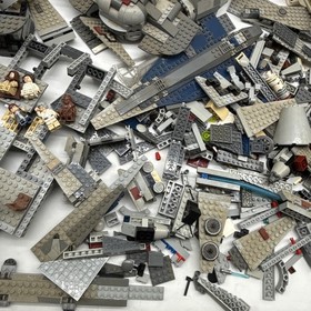 LEGO Star Wars: X-Wing Starfighter (9493) & Other Star Wars Sets MIXIED LOT LBS