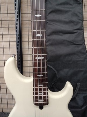 YAMAHA Electric Bass BB1024 White P/J | eBay