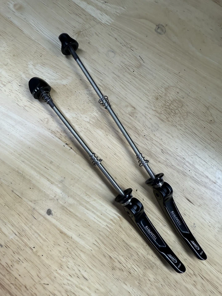 Juego de pinchos de liberación rápida Zipp Tangente - 100 mm/130 mm, acero inoxidable, negro Foto 2 de 4