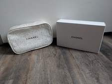 Chanel Beaute Cosmetic Pouch Gold Boucle Fabric Makeup Bag NEW Ivory GWP VIP