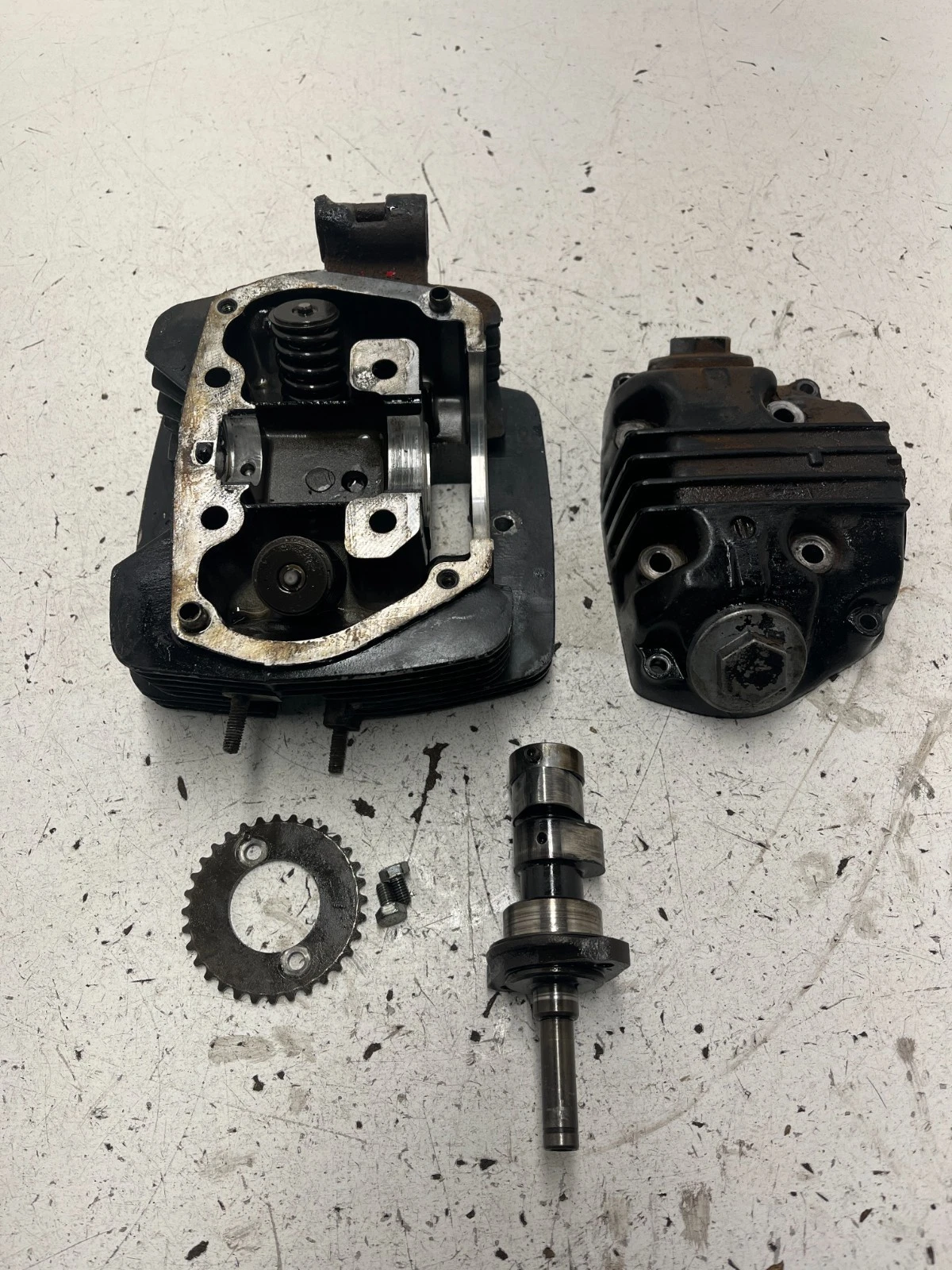 83 1983 Honda ATC 200 X atc200x OEM Engine Cylinder Head Cap Cam Valve