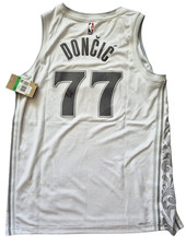 LUKA DONCIC SIGNED Nike Authentics Swingman jersey AUTOGRAPH s.52 Dallas Lakers