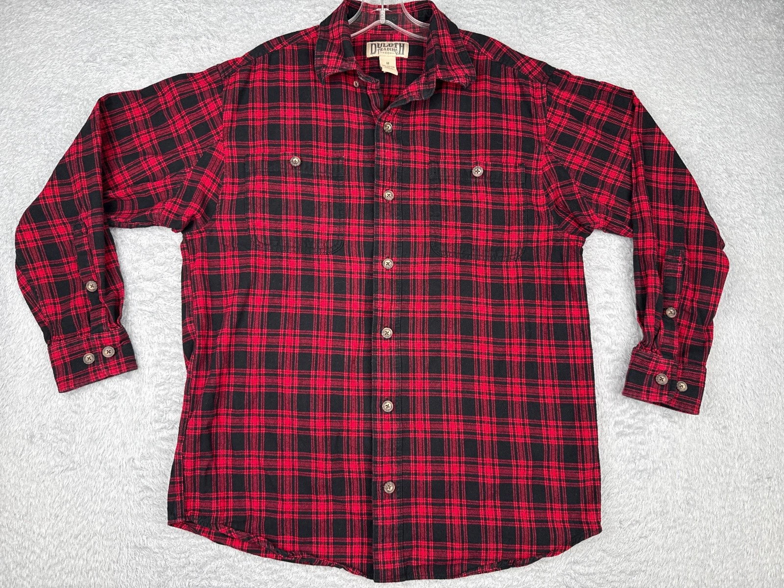 Duluth Trading Shirt Men Medium Red Button Up 100% Cotton Flannel Button Up