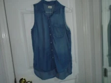 Sneak Peak Denim Hi-Low Sleeveless Top Size Small
