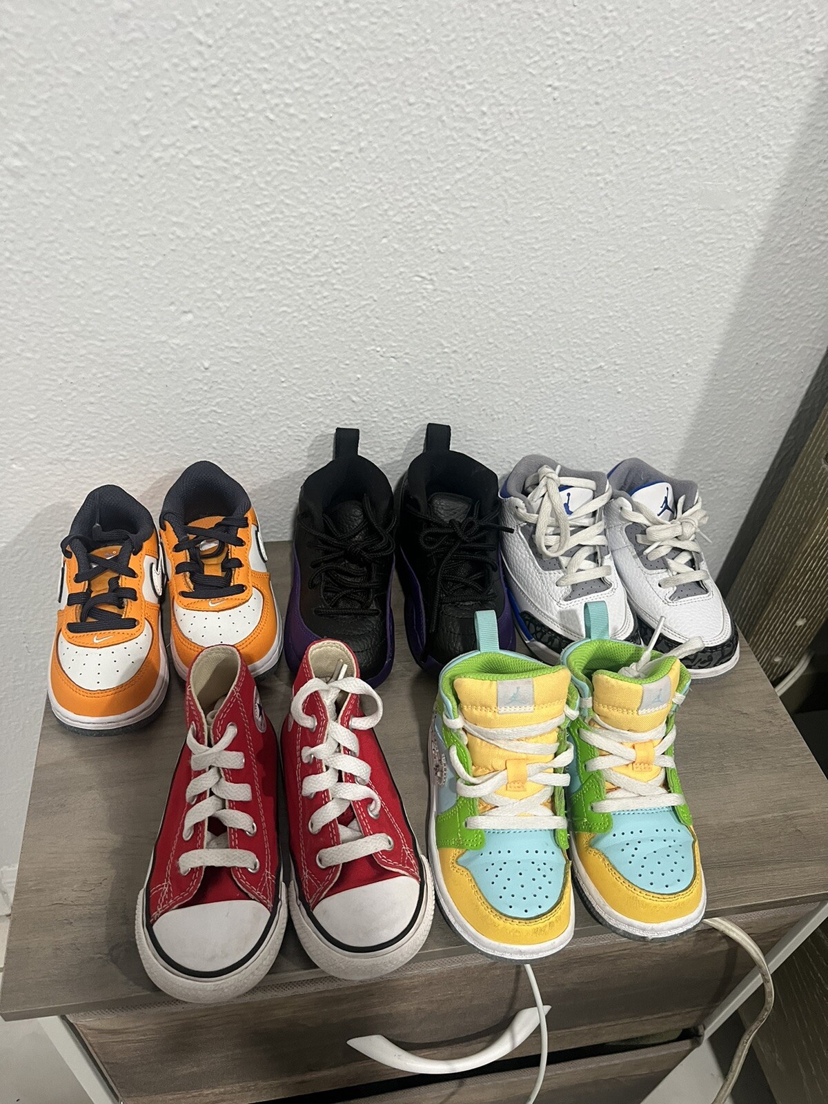 Lote de zapatillas Jordan’s Nike Air Force Converse talla 6 talla 7 para niños pequeños