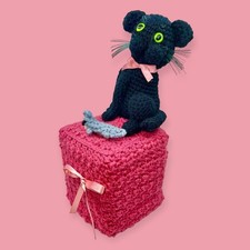 VINTAGE KITTY CAT MOUSE TISSUE BOX COVER CROCHET OOAK FOLK ART PLUSH QUIRKY MOD