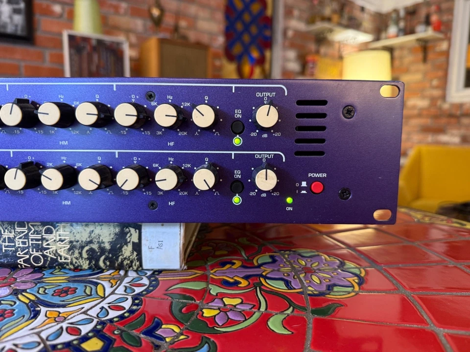 HHB Radius 20 Dual Channel Tube EQ - TL AUDIO - Image 4 of 4