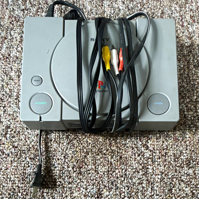 Sony PlayStation 1 PS1 Gray Home Console w/ Composite RCA AV Cables Untested