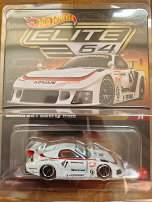 Hot Wheels Elite 64 Mazda RX-7 1992 ADVAN 1:64 JCP43 weiß/schwarz
