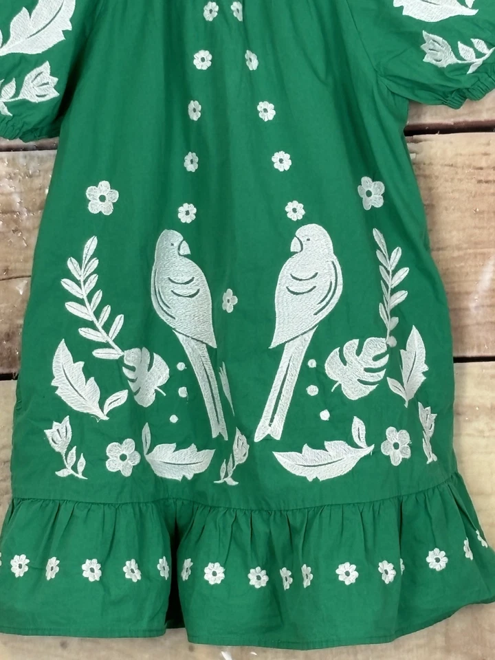 Vestido Mini Boden Niña 3-4 años Verde Bordado Manga Elástica Cuello Volantes Dobladillo Foto 3 de 4
