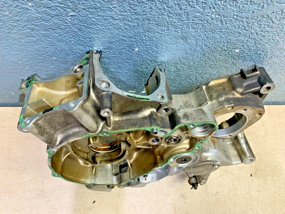 1992 HONDA SHADOW 1100 ENGINE LEFT SIDE CASE HALF - Image 2 of 4