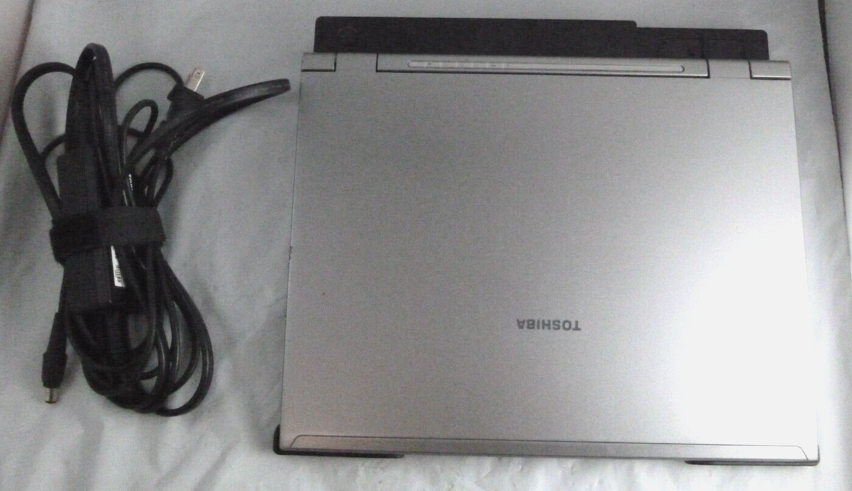 TOSHIBA Portege R200-S2031 Laptop Computer Intel Pentium M 773