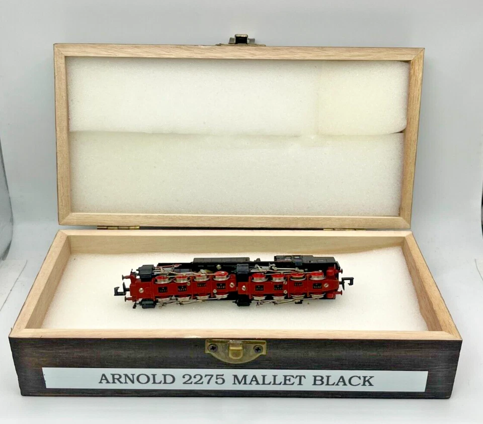 N Scale Arnold 2275 Mallet Black Locomotive Custom Wood Case - Image 2 of 4