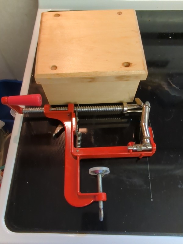 The Apple Peeler Corer Slicer 