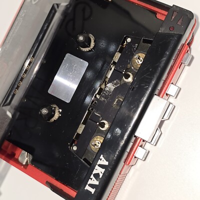 AKAI PM-R2 rare personal cassette player w/ working tuner module