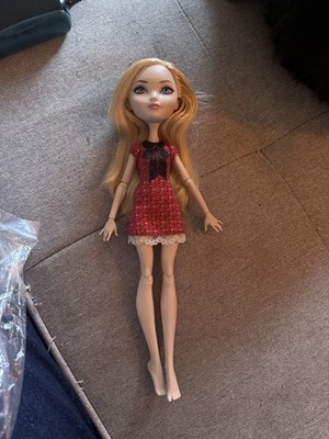 Ever After High Getting Fairest Apple White