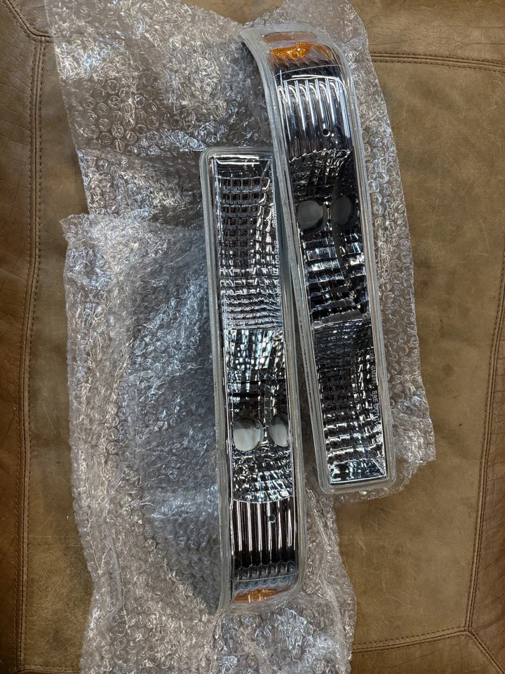 Anzo EE. UU. 511038 Chevrolet S10 Cromo Euro con Reflector Ámbar Luz de Estacionamiento Ass... Foto 3 de 3