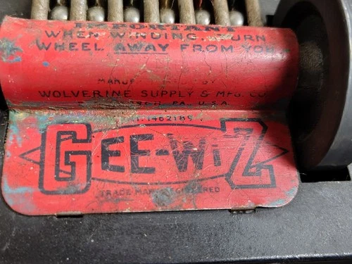 Vintage Wolverine Gee-Wiz Tin Horse Racing Game