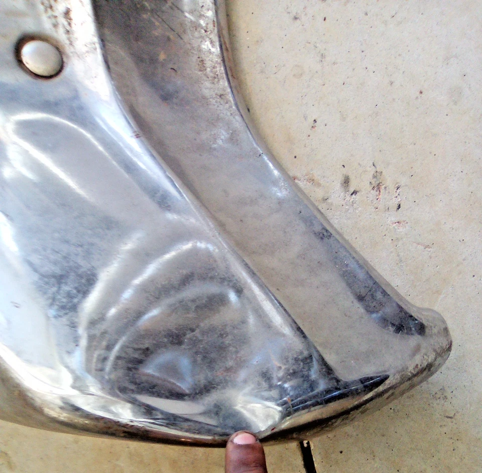 Parachoques trasero cromado Buick Wildcat 1967 se adapta a 67 Buick con soportes DG Foto 3 de 4