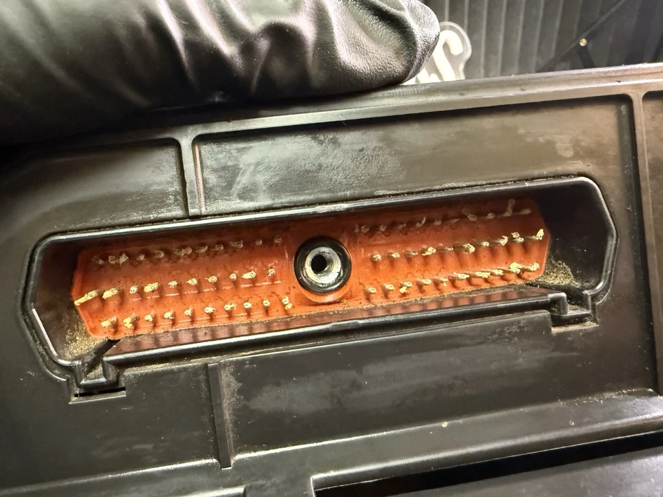 1995 Dodge Ram 2500 8.0L V10 A/T unidade de computador motor ECU P/N 56028231 TESTADO - Imagem 3 de 4