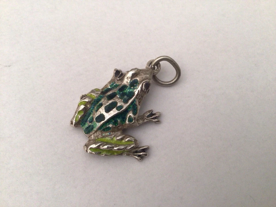 Ciondolo Rana Argento 800 e Smalto Vintage - Immagine 4 di 4