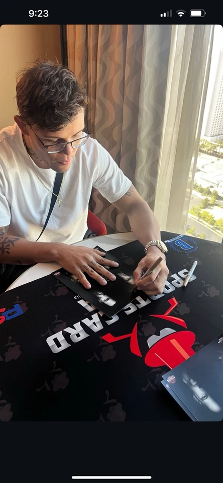 Fighting Nerds Autographed UFC MMA 8x10 Photo Full Auto PSA DNA COA All 4 - Image 3 of 4