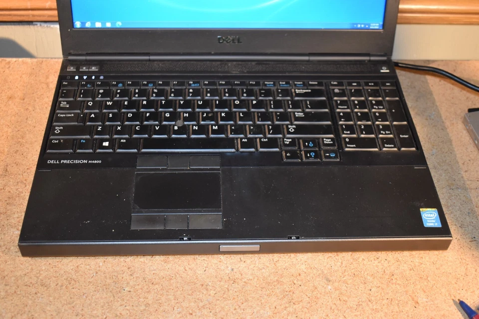 Dell Precision M4800 Quad Core i7-4800QM 32GB 256GB SSD Windows 7 NVidia K1100M Foto 3 de 4