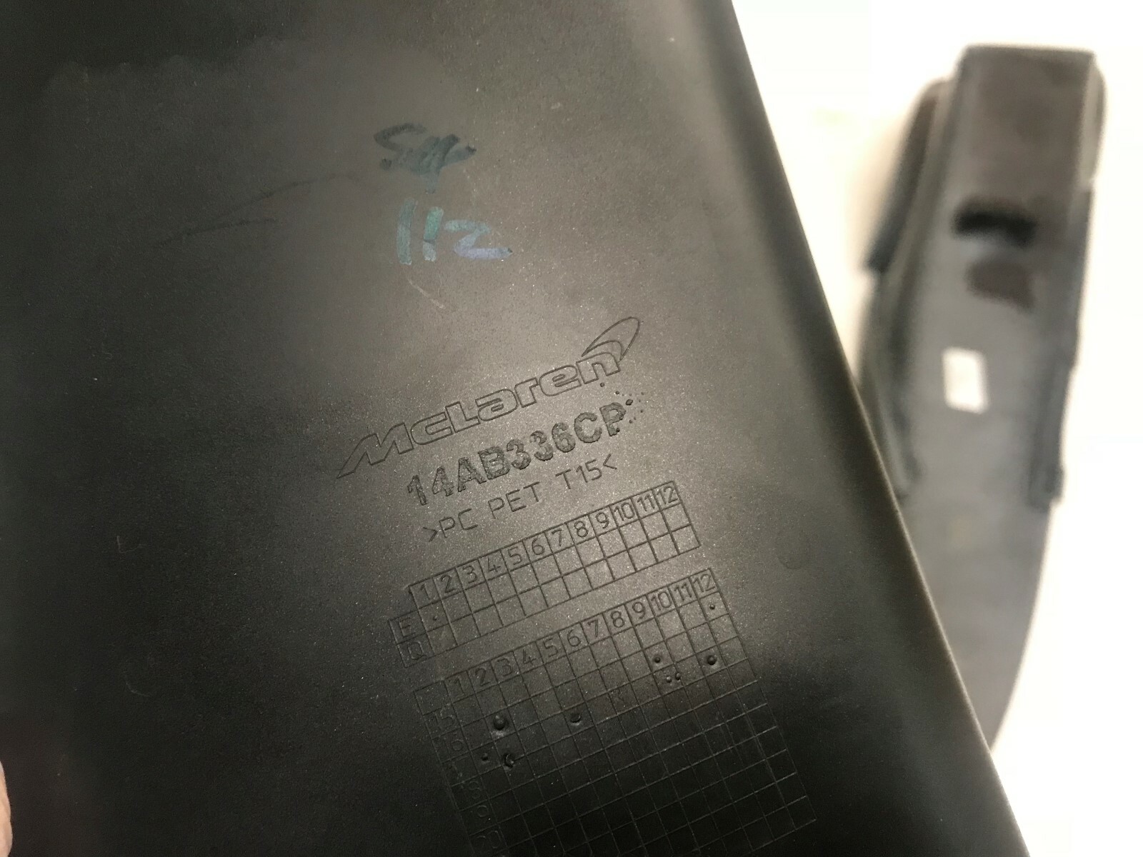 MCLAREN 720S PASSENGER RIGHT SIDE REAR AIR INTAKE COVER OEM 14AB336CP