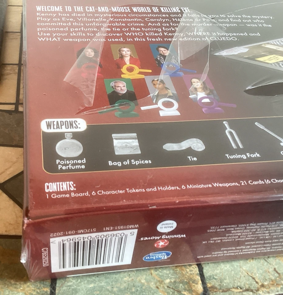 HASBRO CLUEDO KILLING EVE CLASSIC MYSTERY BOARD GAME - NEW  - Image 3 of 3