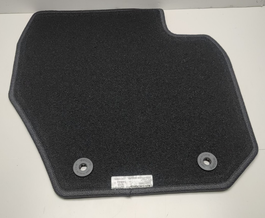 2011 2018 Volvo OEM Floor Mats S60 V60 4 Mats in Gray 39801568