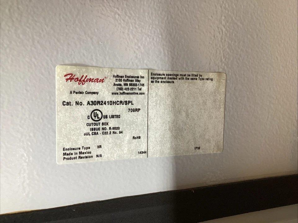 NUEVO Hoffman A30R2410HCR 30”x 24”x 10” gabinete de control de montaje en pared con bisagras Foto 3 de 4