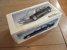 1:18 Autoart Mercedes-Benz 190e  2.3-1 6 Blue/Black Metallic