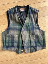 Vintage Paragraff Wool Blend Green Navy Blue Gray Plaid Vest Size Medium