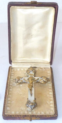BELLE CROIX PENDENTIF XIXè NACRE ET VERMEIL DÉCOR D'ANGELOTS - Photo 1/4
