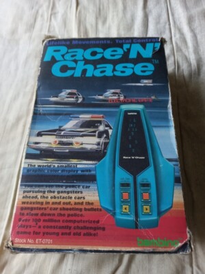 Race 'N' Chase Bambino (1982) ▷ Retro Handheld Games