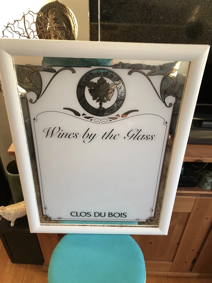 Clos Du Bois Vinos por Copa Vino Menú Exhibición Espejo Restaurante Bodega Letrero Foto 3 de 4