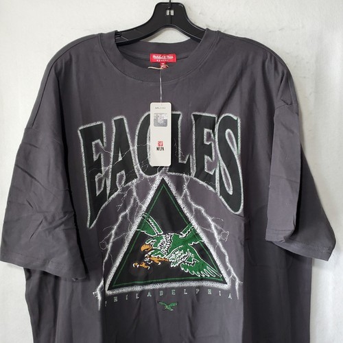 Philadelphia Eagles Shirt Women XXL Grey Short Sleeve Graphic Tee Throwback NWT - Picture 2 of 11