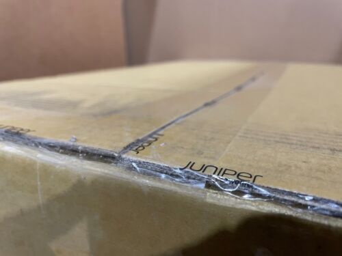 Juniper QFX5100-48T-DC-AFO Modular Network Switch w/ Dual DC Power and Rack kit - Picture 2 of 3